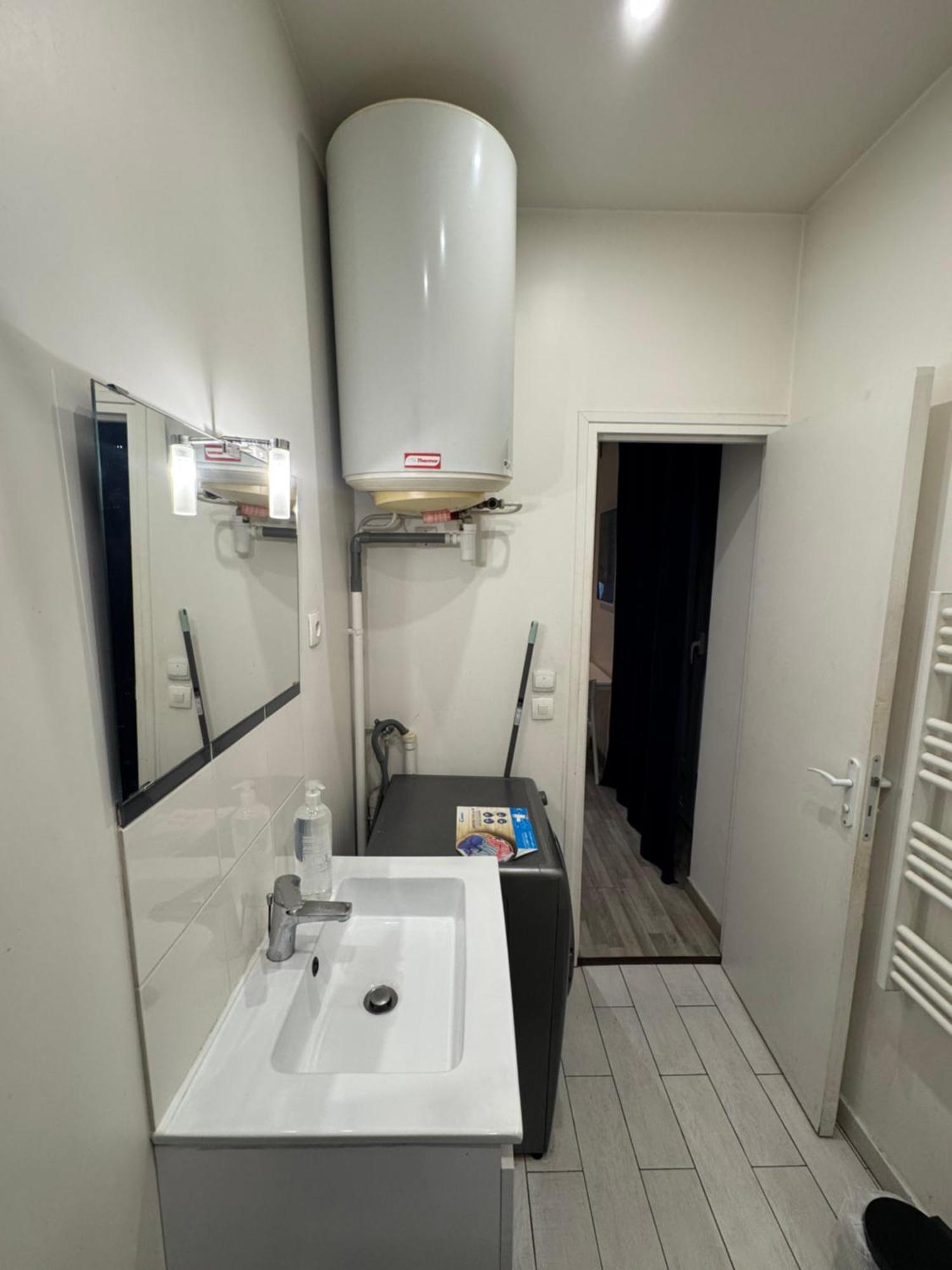 Appartement Proche Centre Ville, Gare Et Autoroute 믈룅 외부 사진