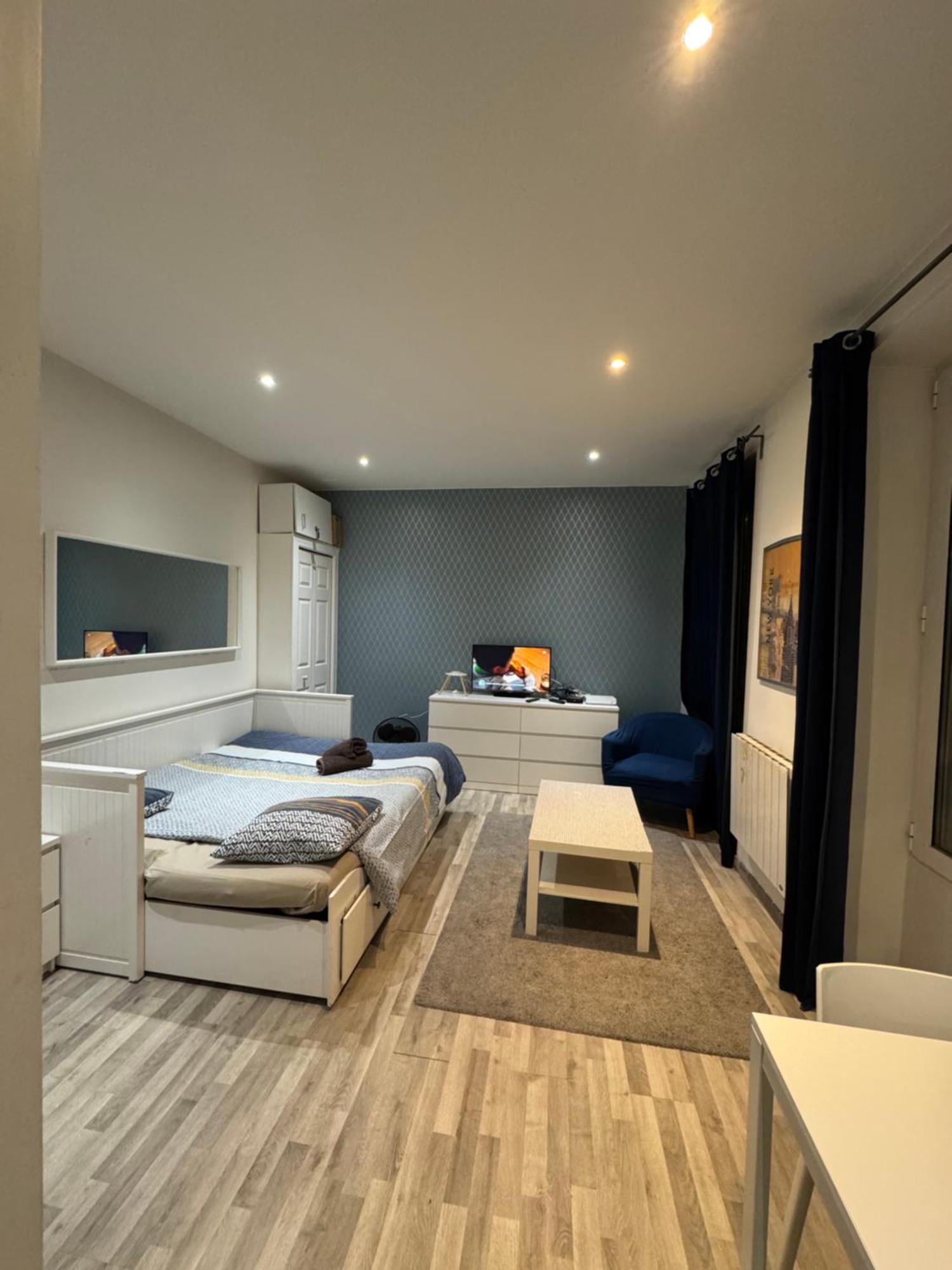 Appartement Proche Centre Ville, Gare Et Autoroute 믈룅 외부 사진